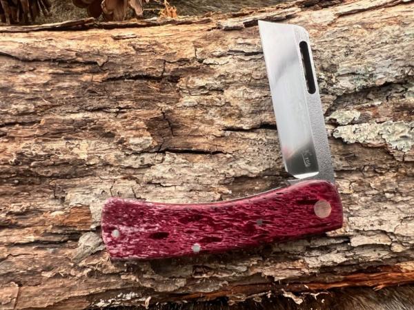KROO CUSTOM DYED BURGANDY CHUNKY FRANK SLIP-JOINT KNIFE WITH SHEATH KROO CUSTOM DYED BURGANDY CHUNKY FRANK SLIP-JOINT KNIFE WITH SHEATH