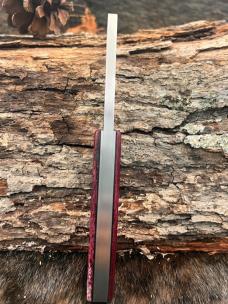 KROO CUSTOM DYED BURGANDY CHUNKY FRANK SLIP-JOINT KNIFE WITH SHEATH KROO CUSTOM DYED BURGANDY CHUNKY FRANK SLIP-JOINT KNIFE WITH SHEATH