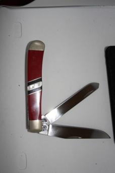 CASE EXOTIC RED CORAL /MOTHER OF PEARL TRAPPER SS 2003 NIB