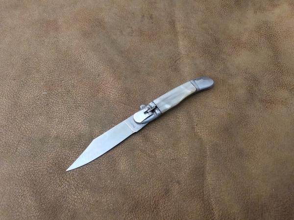 Toledo style leverlock switchblade Toledo style leverlock switchblade