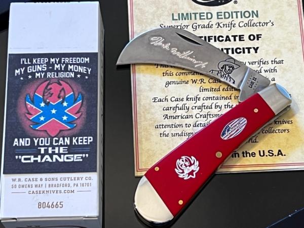 Case XX Hank Jr.#008 Discontinued Hawkbill Smooth Red Deep Gold/Black/White 4”Knife MINT. Case XX Hank Jr.#008 Discontinued Hawkbill Smooth Red Deep Gold/Black/White 4”Knife MINT.