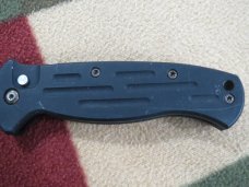 BENCHMADE 9050 COMBO EDGE 154 CM BENCHMADE 9050 COMBO EDGE 154 CM