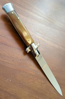 RARE NOS GIOVANNI BELTRAME 20CM-8 INCH FLAT BLADE STILETTO IN BRAZILIAN HONEY HORN RARE NOS GIOVANNI BELTRAME 20CM-8 INCH FLAT BLADE STILETTO IN BRAZILIAN HONEY HORN