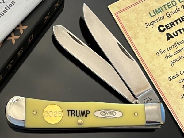 New Case XX USA TRUMP With 2025 Gold Dipped Inlaid Medallion Yellow Trapper Stainless 4-1/8” New Case XX USA TRUMP With 2025 Gold Dipped Inlaid Medallion Yellow Trapper Stainless 4-1/8”