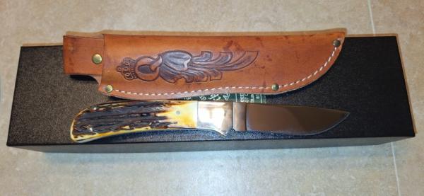 (SOLD)Queen Cutlery Co. # 4180 Drop Point Hunter-D2 Blade-Stag Handles-Leather Sheath with box (SOLD)Queen Cutlery Co. # 4180 Drop Point Hunter-D2 Blade-Stag Handles-Leather Sheath with box