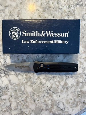 S&W Auto SW1500 - Taylor Cutlery Brand - New In Box