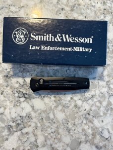 S&W Auto SW1500 - Taylor Cutlery Brand - New In Box S&W Auto SW1500 - Taylor Cutlery Brand - New In Box