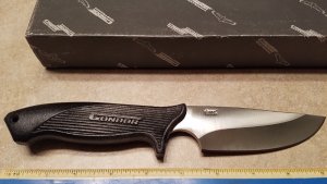 (SOLD) Condor # 79-Z - Seki Japan Fixed Blade Hunter/Skinner New in Box w/sheath