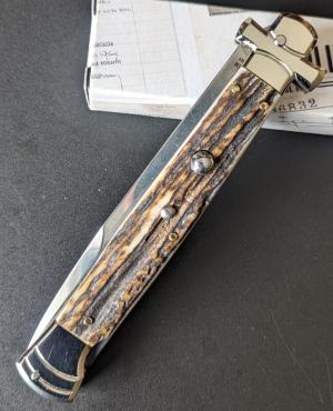  NIB 11"- 28cm Stag Horn A.G.A. Campolin Maltese lockback auto