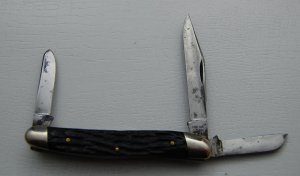 Robeson In Very Good Condition With Black Bone Covers 3 1/4