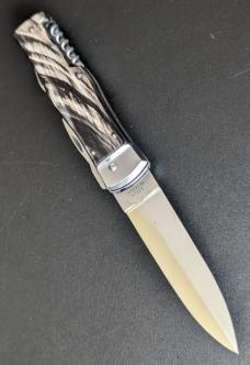 NEW Mikov Buffalo Horn Camper Picnic Predator Lever Lock Automatic Knife  (3.7" Polished Dagger))