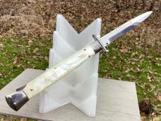 Frank B 11 inch Mother of Pearl scales lock back Swingguard Frank B 11 inch Mother of Pearl scales lock back Swingguard