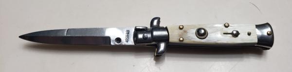 Vintage 5.50" Rostfrei Switchblade Blonde Horn Scales Vintage 5.50" Rostfrei Switchblade Blonde Horn Scales