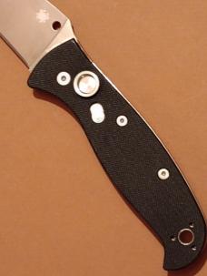 Spyderco Autonomy 2 plain edge W/box Spyderco Autonomy 2 plain edge W/box