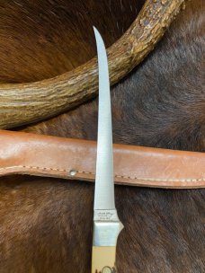 Schrade+ Uncle Henry, Made in USA., 167, Fish Filet Knife, Leather Sheath. Schrade+ Uncle Henry, Made in USA., 167, Fish Filet Knife, Leather Sheath.