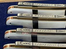 Parker Cut Co "The Improved Eagle Razor" 7-Day Mother of Pearl + 1 Bone Razor Japan Parker Cut Co "The Improved Eagle Razor" 7-Day Mother of Pearl + 1 Bone Razor Japan