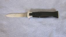 Vintage early Campolin Italian OTF Stiletto. Needs repair. Vintage early Campolin Italian OTF Stiletto. Needs repair.