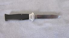 Vintage early Campolin Italian OTF Stiletto. Needs repair. Vintage early Campolin Italian OTF Stiletto. Needs repair.
