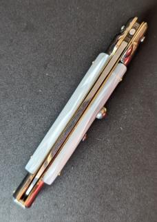 NOS GIOVANNI BELTRAME IMITATION PEARL 20CM-8" FLAT BLADE STILETTO NOS GIOVANNI BELTRAME IMITATION PEARL 20CM-8" FLAT BLADE STILETTO