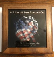 New in wooden display 2006 Case Silver Eagle Commemorative and Toothpick Set New in wooden display 2006 Case Silver Eagle Commemorative and Toothpick Set
