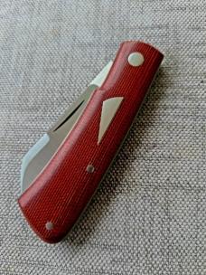 Birdvis Hitchcock..Red Canvas Micarta..Cpm154..Jeweled Spring..box.coa..slip..sticker..DOB 4/22/2022 Birdvis Hitchcock..Red Canvas Micarta..Cpm154..Jeweled Spring..box.coa..slip..sticker..DOB 4/22/2022