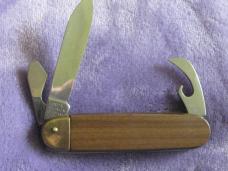 HENCKLES 3 blade utility Knife....Wood Handles HENCKLES 3 blade utility Knife....Wood Handles