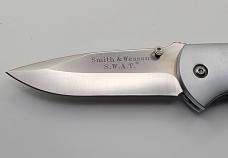 Smith & Wesson Large SWAT Folding Knife SW2000 Smith & Wesson Large SWAT Folding Knife SW2000