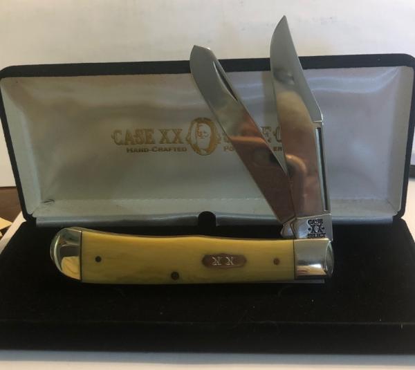 New in original clamshell and sleeve 2002 Case Waterfall Trapper New in original clamshell and sleeve 2002 Case Waterfall Trapper