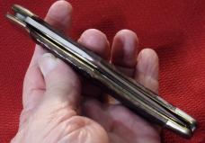 MINT 1984 KA-BAR FOLDING HUNTER GREEN BONE HANDLES DOG SHIELD CHECK OR MONEY ORDER MINT 1984 KA-BAR FOLDING HUNTER GREEN BONE HANDLES DOG SHIELD CHECK OR MONEY ORDER