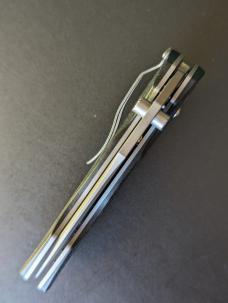 CRKT 1121 Elizabeth Anubis Automatic (3.5" bead blast blade) CRKT 1121 Elizabeth Anubis Automatic (3.5" bead blast blade)