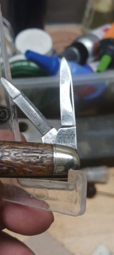W.H.Morley and Sons 3 Bade whittler W.H.Morley and Sons 3 Bade whittler