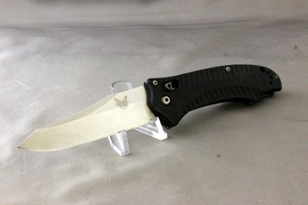 BENCHMADE 9555 Automatic Knife, Osborne Design, Used Knife but Very Nice, Free Shipping BENCHMADE 9555 Automatic Knife, Osborne Design, Used Knife but Very Nice, Free Shipping
