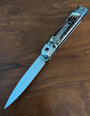 AKC ITALIAN made Slimline Leverlock 20cm - 8” Stag Horn.. 