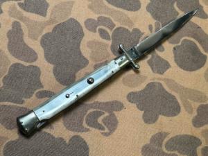 Vintage 1960s Italian Swing Guard Stiletto 28cm Cracked Ice Scales Vintage Swedge INOX PATENT 