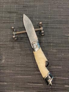 Crazy Spanish furry hoof knife Crazy Spanish furry hoof knife