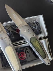 LOT OF 4 BOKER TOP LOCK II AUTOMATICS IN GREEN, RED, WHITE AND BLUE BONE MADE IN GERMANY LOT OF 4 BOKER TOP LOCK II AUTOMATICS IN GREEN, RED, WHITE AND BLUE BONE MADE IN GERMANY