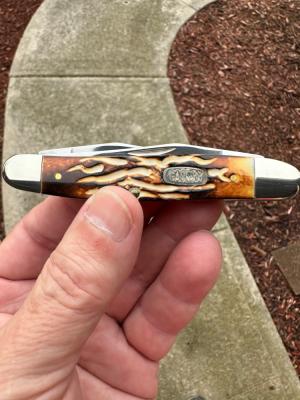 1998 Case XX Muskrat w/ Rare Burnt White Worm Groove Handles. Mint Condition!
