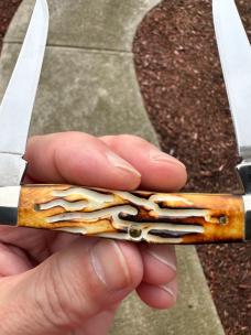 1998 Case XX Muskrat w/ Rare Burnt White Worm Groove Handles. Mint Condition! 1998 Case XX Muskrat w/ Rare Burnt White Worm Groove Handles. Mint Condition!