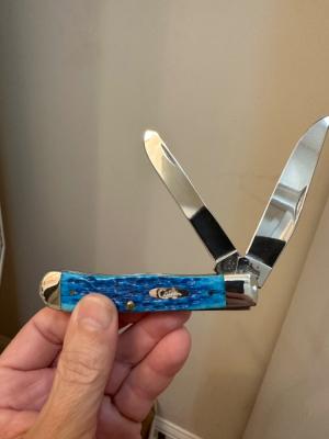 2005 Case XX Caribbean Blue Pocket Worn Trapper. Mint!