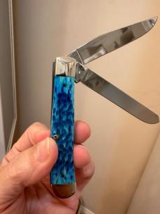 2005 Case XX Caribbean Blue Pocket Worn Trapper. Mint! 2005 Case XX Caribbean Blue Pocket Worn Trapper. Mint!