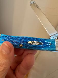 2005 Case XX Caribbean Blue Pocket Worn Trapper. Mint! 2005 Case XX Caribbean Blue Pocket Worn Trapper. Mint!