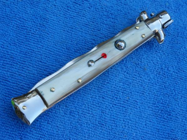 11" Italian Stiletto Blonde-Horn Handles- SS Kriss Blade 11" Italian Stiletto Blonde-Horn Handles- SS Kriss Blade
