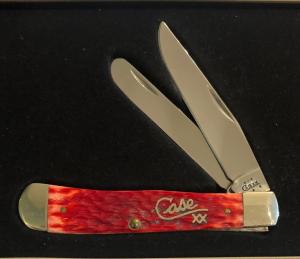 New in tin Case Strawberry Bone Silver Script  Trapper 