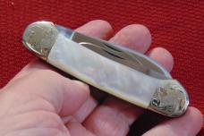 MIB SCHRADE I*XL / ORGILL BROS. COMMEMORATIVE PEARL SCRIMSHAW 1981 ( CHECK OR MONEY ORDER )