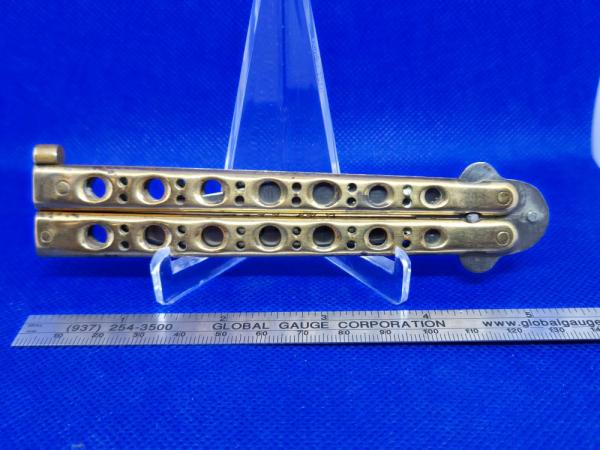 Vintage Valor Miami, USA. Butterfly Knife, Fiji Model 569 Japan. Vintage Valor Miami, USA. Butterfly Knife, Fiji Model 569 Japan.