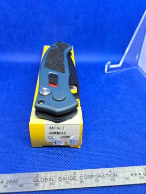 LNIB Buck 898 Impact S30v automatic folding knife (Blue)