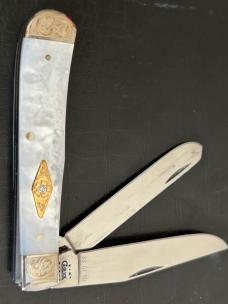 Case XX Pearl Family Jewels Full Trappers 3 of 4 matching Serials Shepherd Hills Exclusive RARE Case XX Pearl Family Jewels Full Trappers 3 of 4 matching Serials Shepherd Hills Exclusive RARE