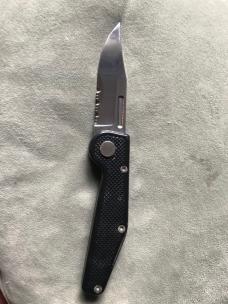 Lot of 19 knives 