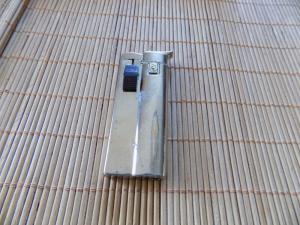 Rare Lighter & Auto knife, Duck Logo on case