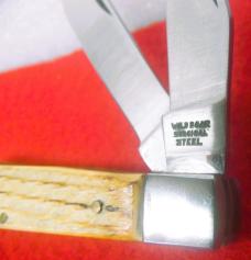 WILD BOAR 3-1/2" MINI TRAPPER CAMEL BONE IN BOX FROM A FEW YEARS BACK NEVER USED FROM STORAGE WILD BOAR 3-1/2" MINI TRAPPER CAMEL BONE IN BOX FROM A FEW YEARS BACK NEVER USED FROM STORAGE